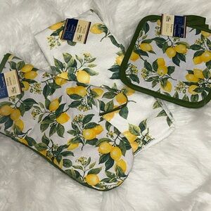 Home Collection Yellow Lemon Kitchen Set - Towel, Pot Holders, Oven Mitt - New